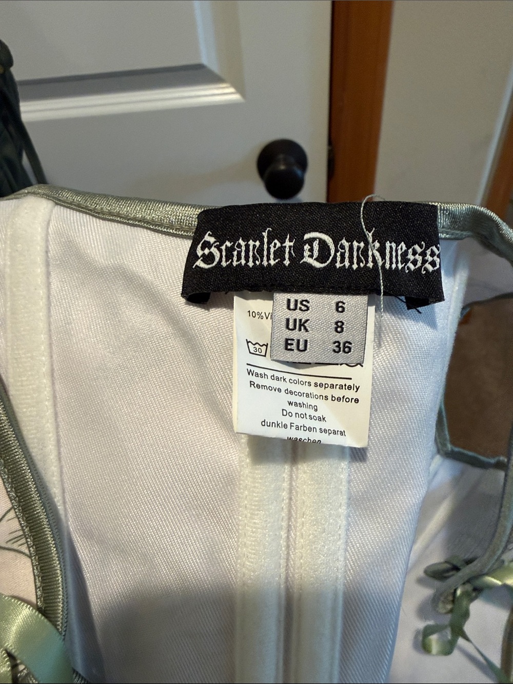 Scarlet darkness Olive Green Peasant Dress with Floral Corset medium - Picture 6 of 9